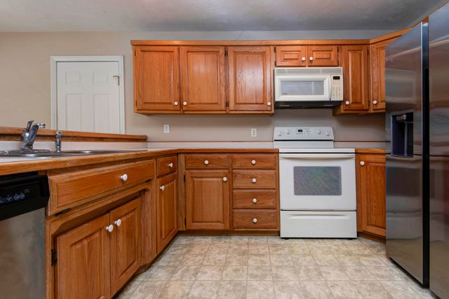 707 E Kimberly Street, Ozark, MO 65721