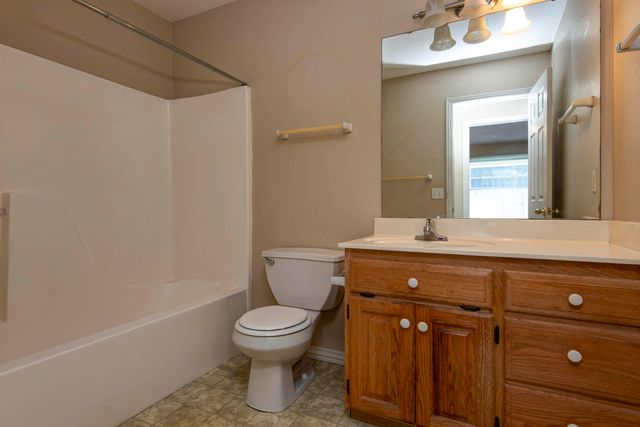 707 E Kimberly Street, Ozark, MO 65721