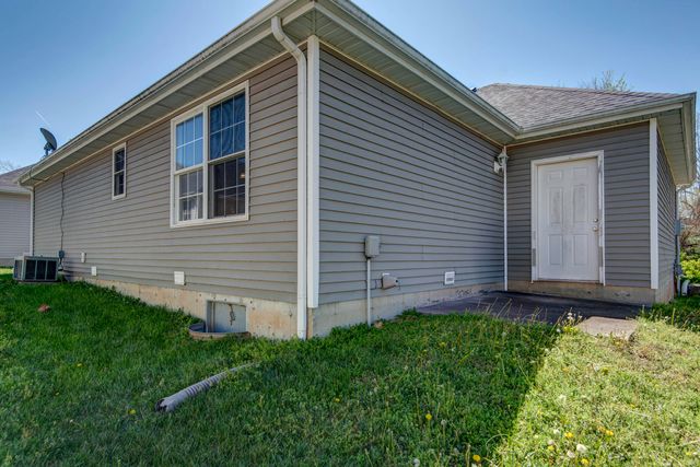 707 E Kimberly Street, Ozark, MO 65721