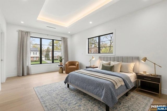 320 Spencer Place, Paramus, NJ 07652