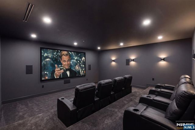 320 Spencer Place, Paramus, NJ 07652
