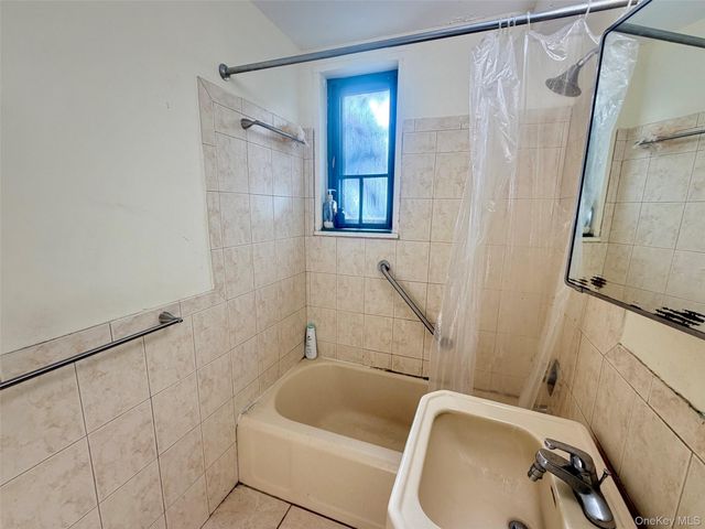 2049 McGraw Avenue 6H, Bronx, NY 10462