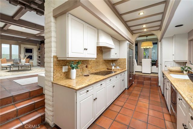 47 Linda Isle, Newport Beach, CA 92660