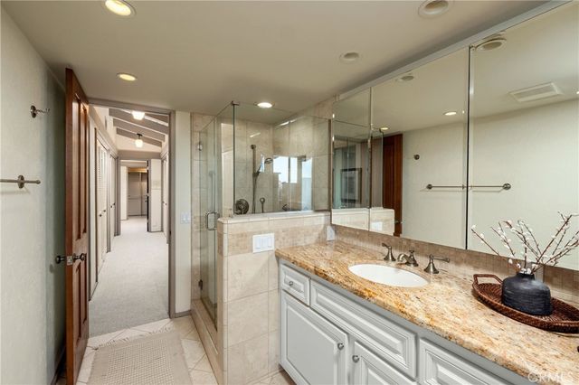 47 Linda Isle, Newport Beach, CA 92660