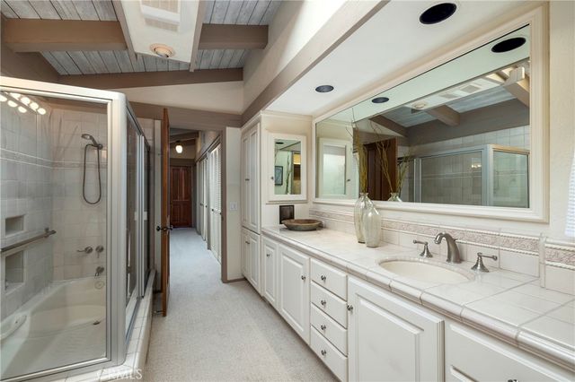 47 Linda Isle, Newport Beach, CA 92660