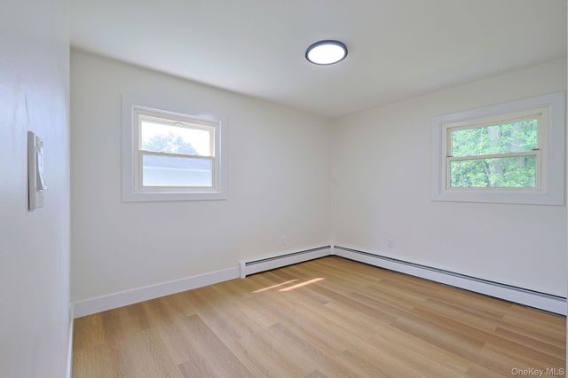 15 Fleetwood Drive, Newburgh, NY 12550