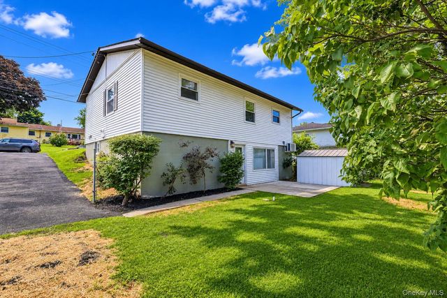 15 Fleetwood Drive, Newburgh, NY 12550