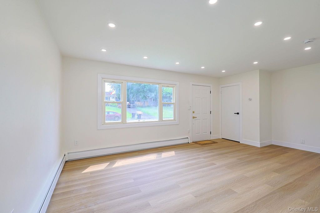 15 Fleetwood Drive, Newburgh, NY 12550 — photo 5