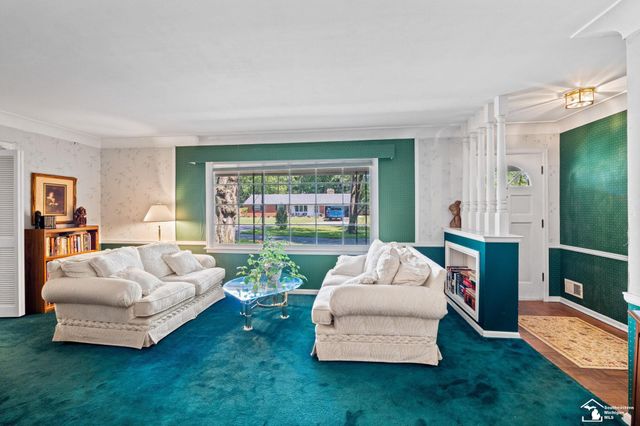 1417 Longfellow Drive, Temperance, MI 48182