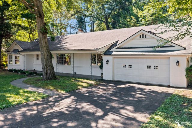1417 Longfellow Drive, Temperance, MI 48182