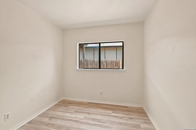 6807 CELES MEADOW DR, Converse, TX 78109
