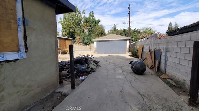 2922 Hillburn Rd, Bakersfield, CA 93306