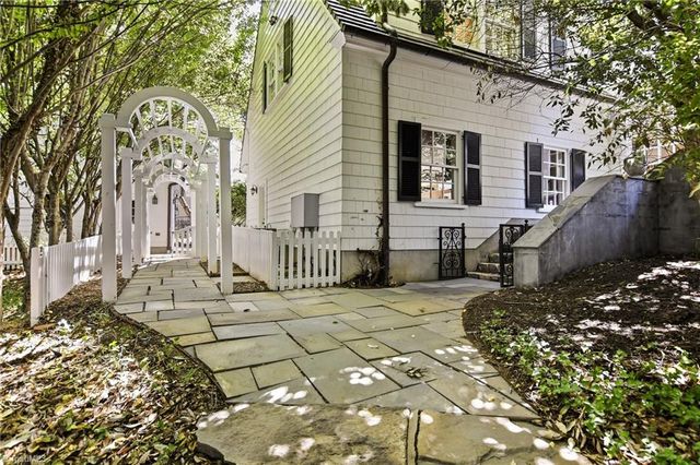 2810 Club Park Road, Winston-salem, NC 27104