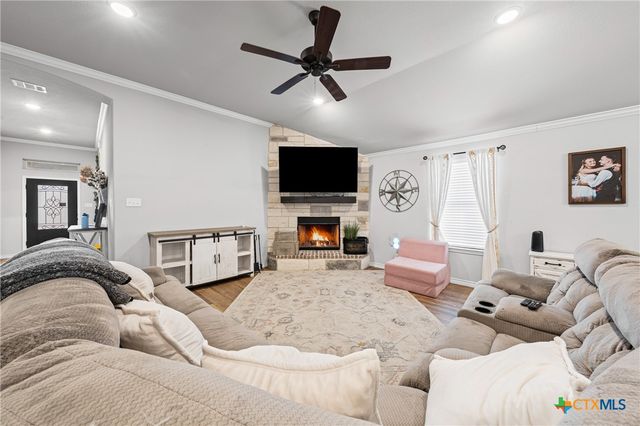 3321 James Ridge Drive, Belton, TX 76513