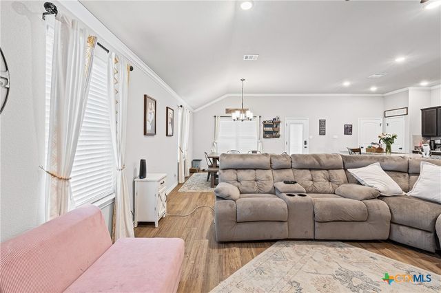 3321 James Ridge Drive, Belton, TX 76513