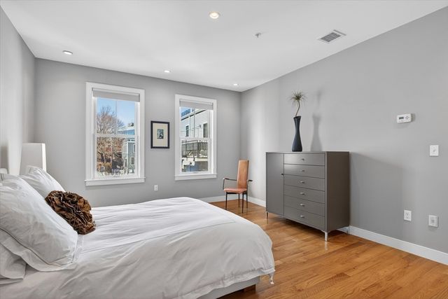 288 C Street 4, Boston, MA 02127