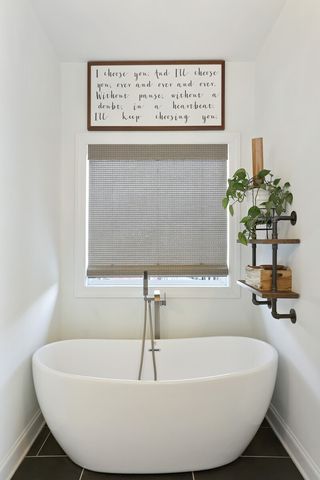 1711 Aster Dr, Columbia, TN 38401