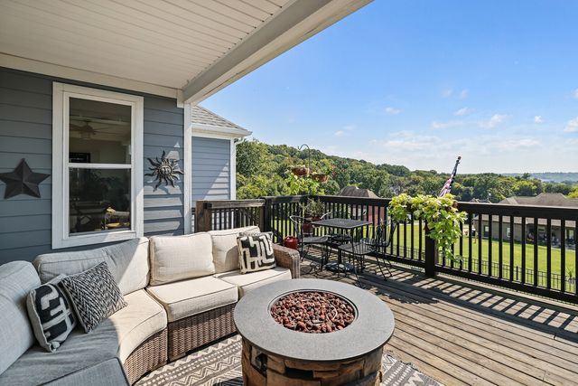 1711 Aster Dr, Columbia, TN 38401