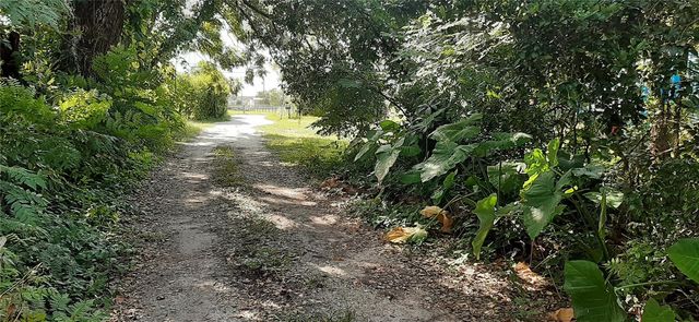 35204 PONDEROSA ROAD, Zephyrhills, FL 33541