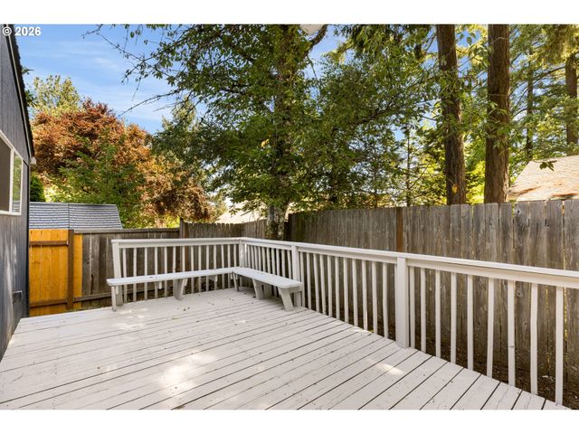 9106 Sw CAPITOL Hwy, Portland, OR 97219