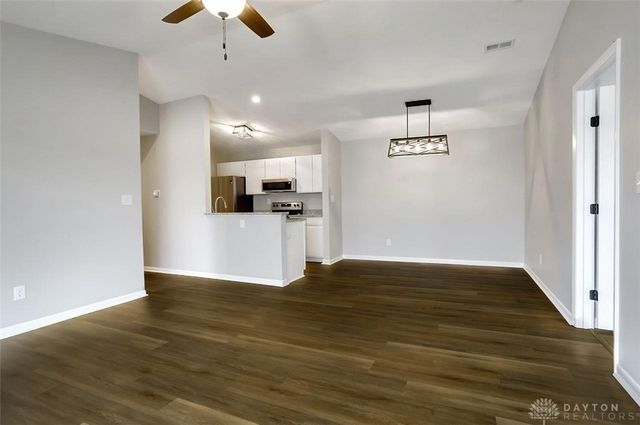 1511 Lake Pointe Way 6, Dayton, OH 45459