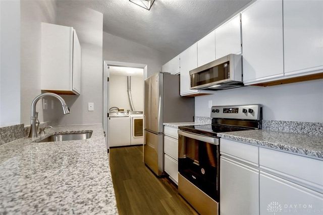 1511 Lake Pointe Way 6, Dayton, OH 45459