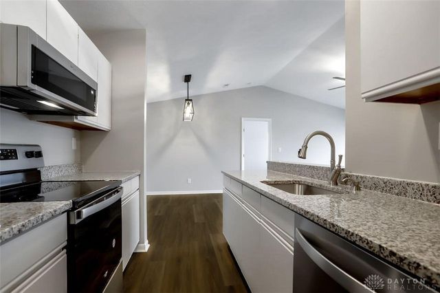 1511 Lake Pointe Way 6, Dayton, OH 45459