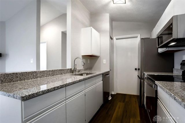 1511 Lake Pointe Way 6, Dayton, OH 45459