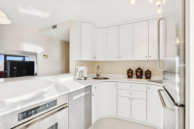 1920 S 1st Street 1904, Minneapolis, MN 55454