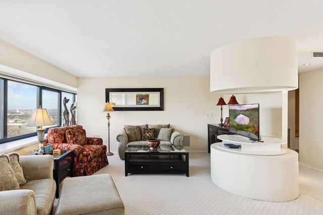 1920 S 1st Street 1904, Minneapolis, MN 55454