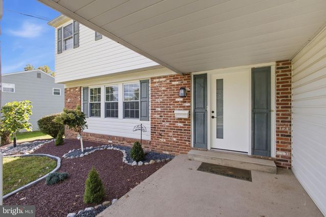 2241 BLACKHORSE DR, Warrington, PA 18976