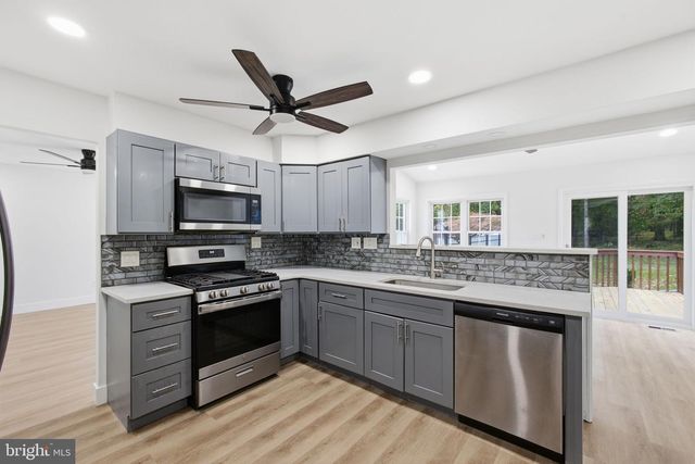 2241 BLACKHORSE DR, Warrington, PA 18976