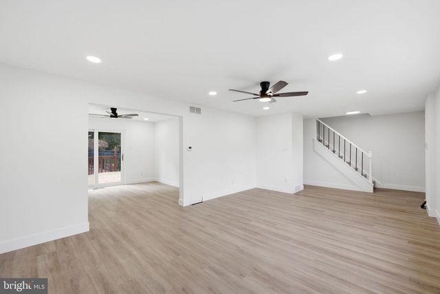 2241 BLACKHORSE DR, Warrington, PA 18976
