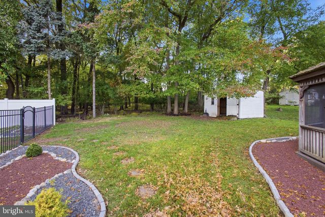 2241 BLACKHORSE DR, Warrington, PA 18976
