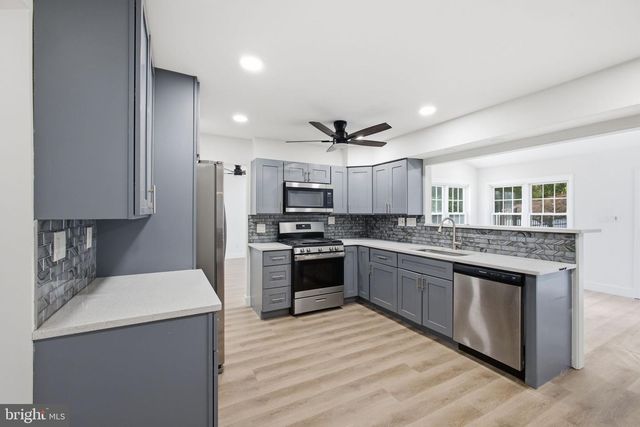 2241 BLACKHORSE DR, Warrington, PA 18976