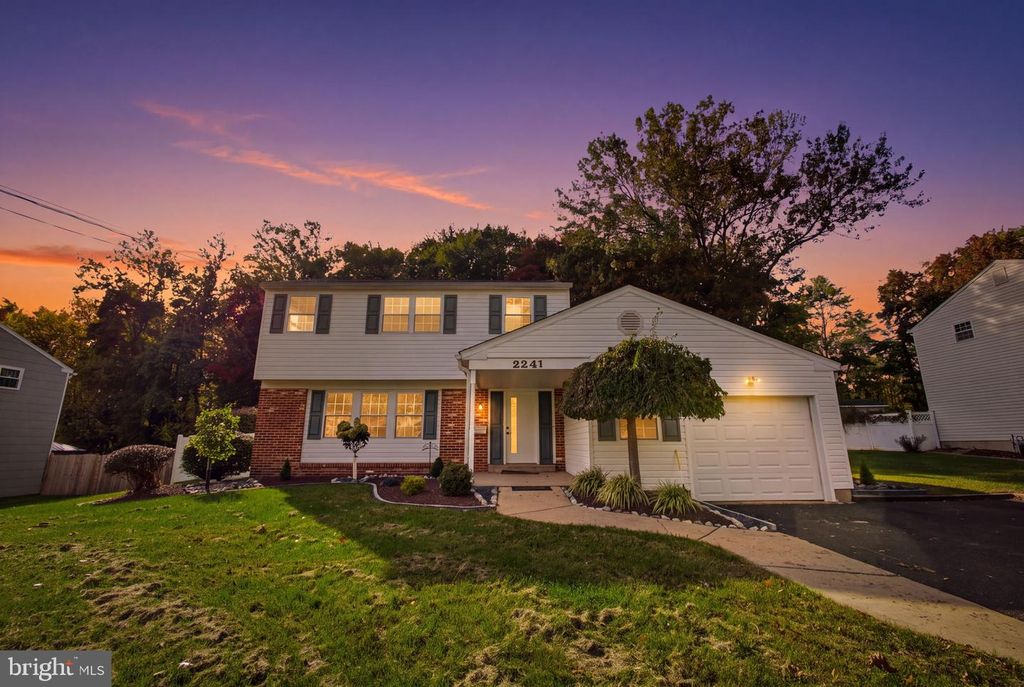 2241 BLACKHORSE DR, WARRINGTON, PA 18976 — exterior
