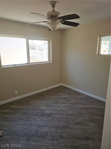 1074 King Richard Avenue, Las Vegas, NV 89119