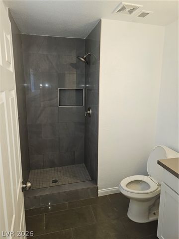 1074 King Richard Avenue, Las Vegas, NV 89119
