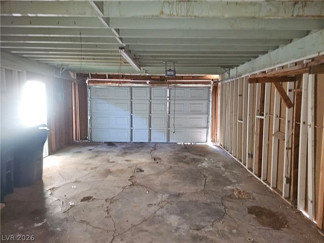 1074 King Richard Avenue, Las Vegas, NV 89119