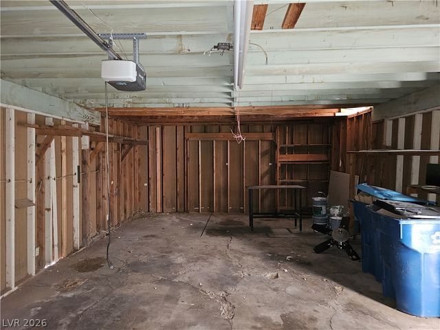 1074 King Richard Avenue, Las Vegas, NV 89119