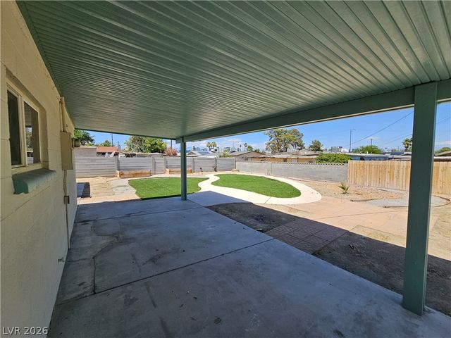 1074 King Richard Avenue, Las Vegas, NV 89119