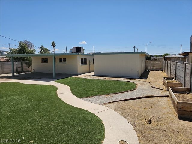 1074 King Richard Avenue, Las Vegas, NV 89119