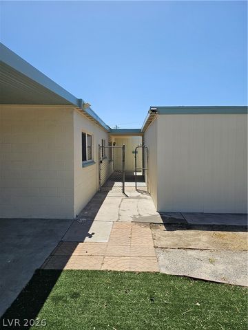 1074 King Richard Avenue, Las Vegas, NV 89119