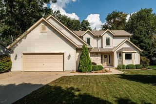 8542 W Red Wing DRIVE, Franklin, WI 53132