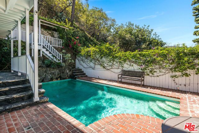9828 Easton Drive, Beverly Hills, CA 90210