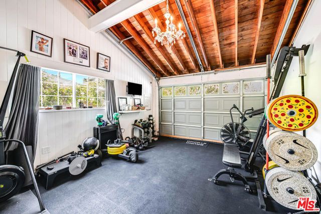 9828 Easton Drive, Beverly Hills, CA 90210
