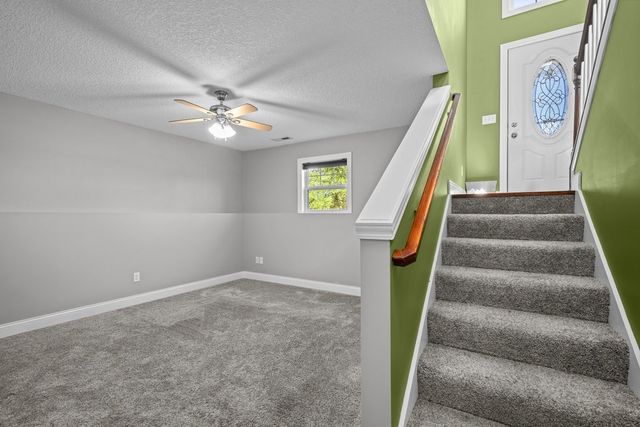 5118 N Division Street, Davenport, IA 52806