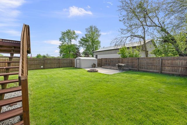 5118 N Division Street, Davenport, IA 52806