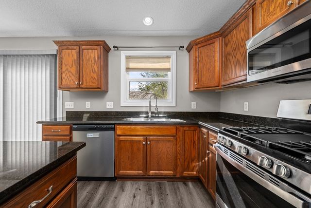 5118 N Division Street, Davenport, IA 52806
