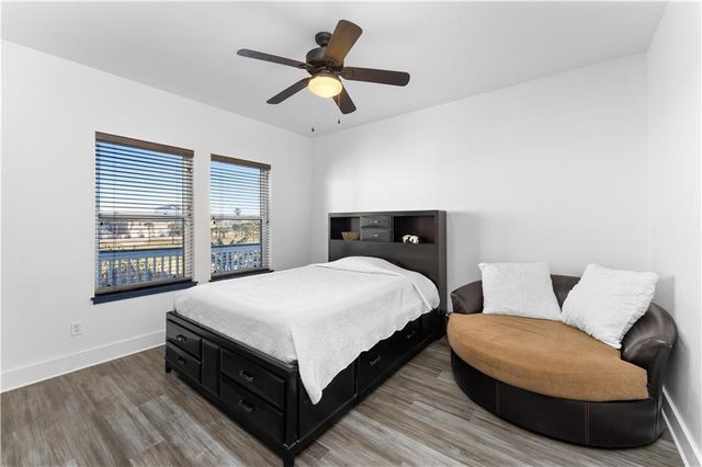 800 E Avenue G, Port Aransas, TX 78373